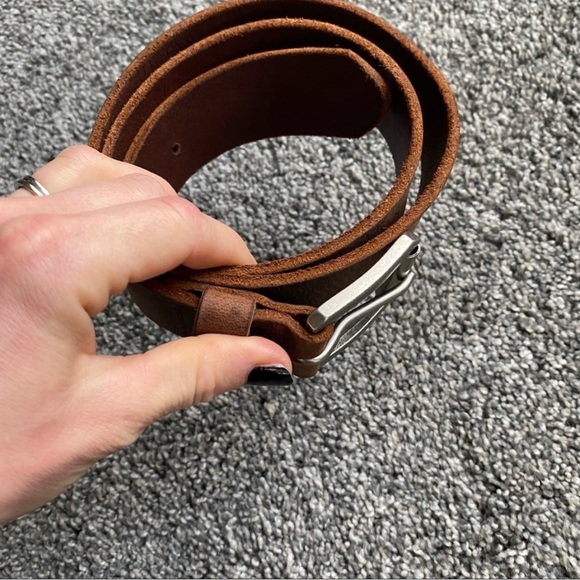 Buckle Men’s Belt - Picture 2 of 7